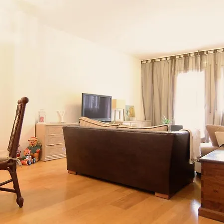 Molins Apartman *